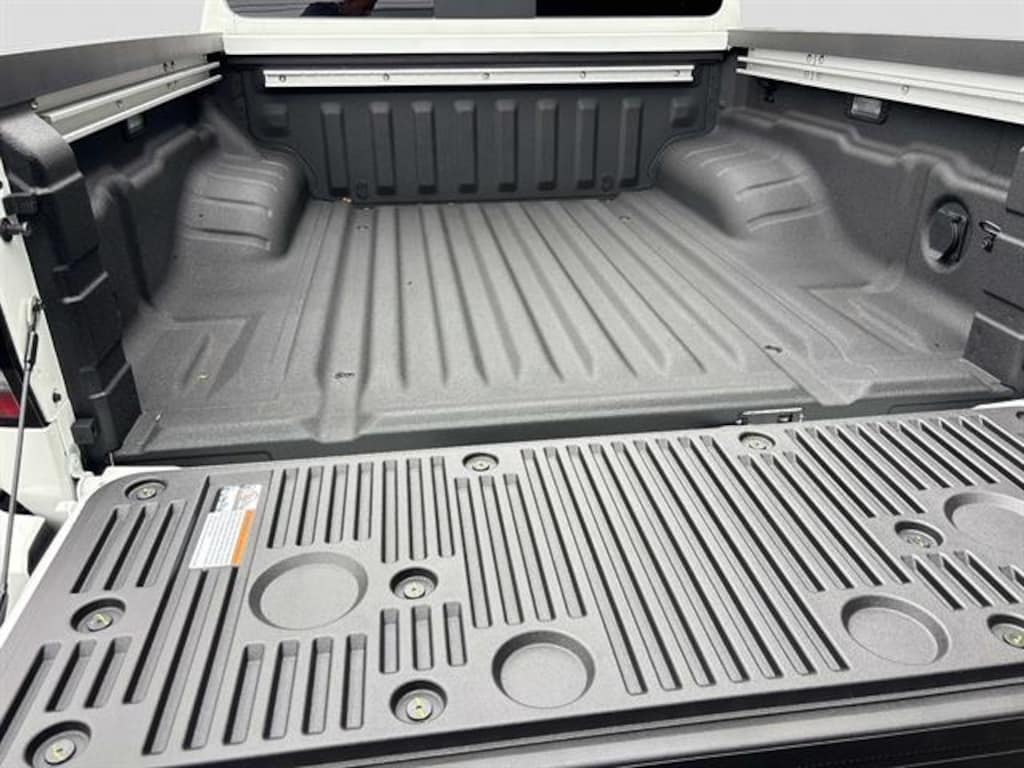 New 2026 Nissan Frontier Crew Cab SV 4x4