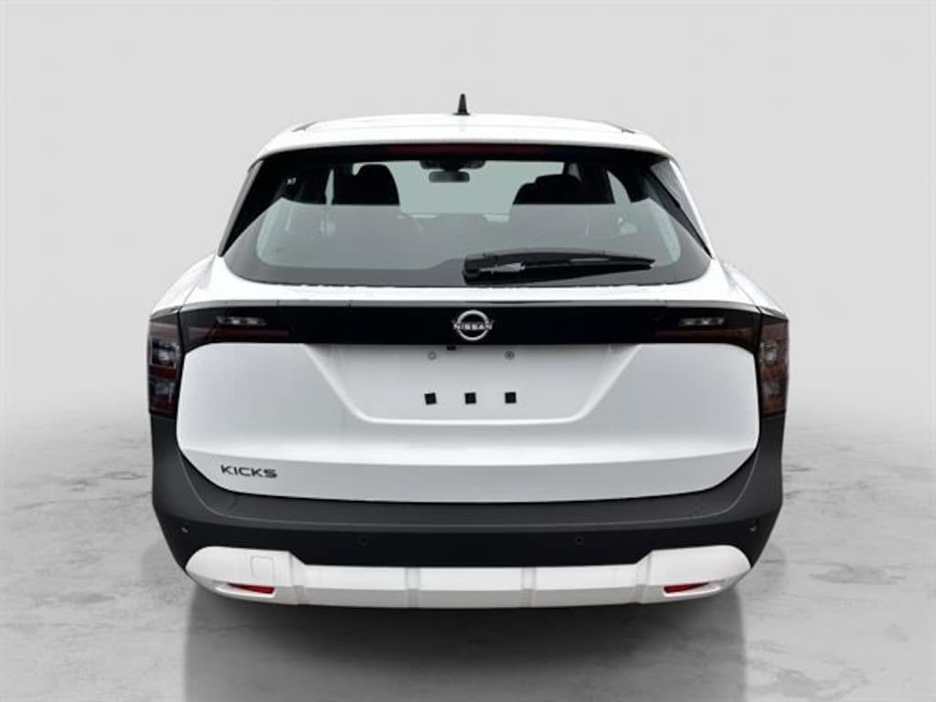 New 2026 Nissan Kicks S