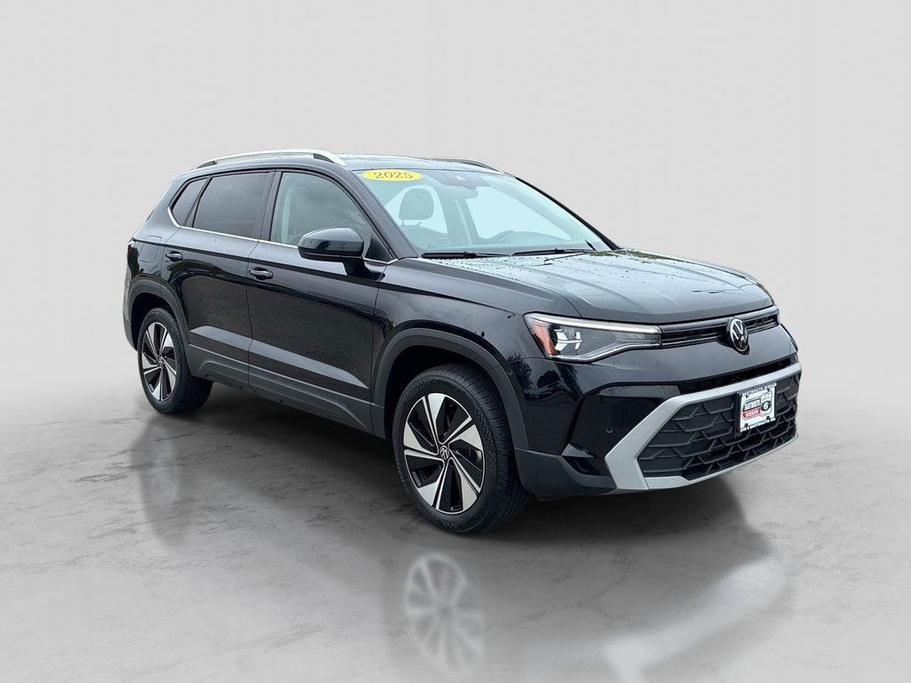 Used 2025 Volkswagen Taos 1.5T SE SUV