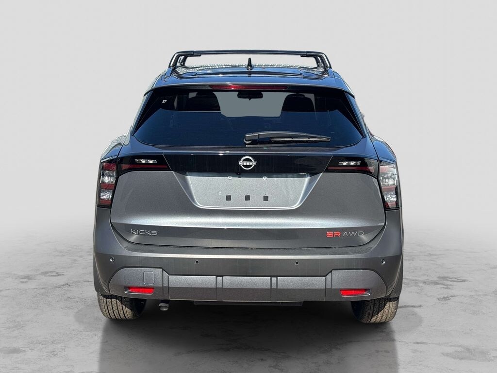 New 2026 Nissan Kicks SR SUV