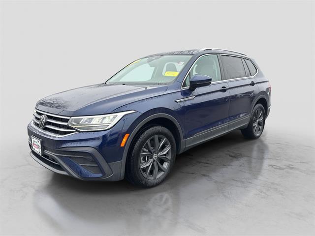 2022 Volkswagen Tiguan SE's photo