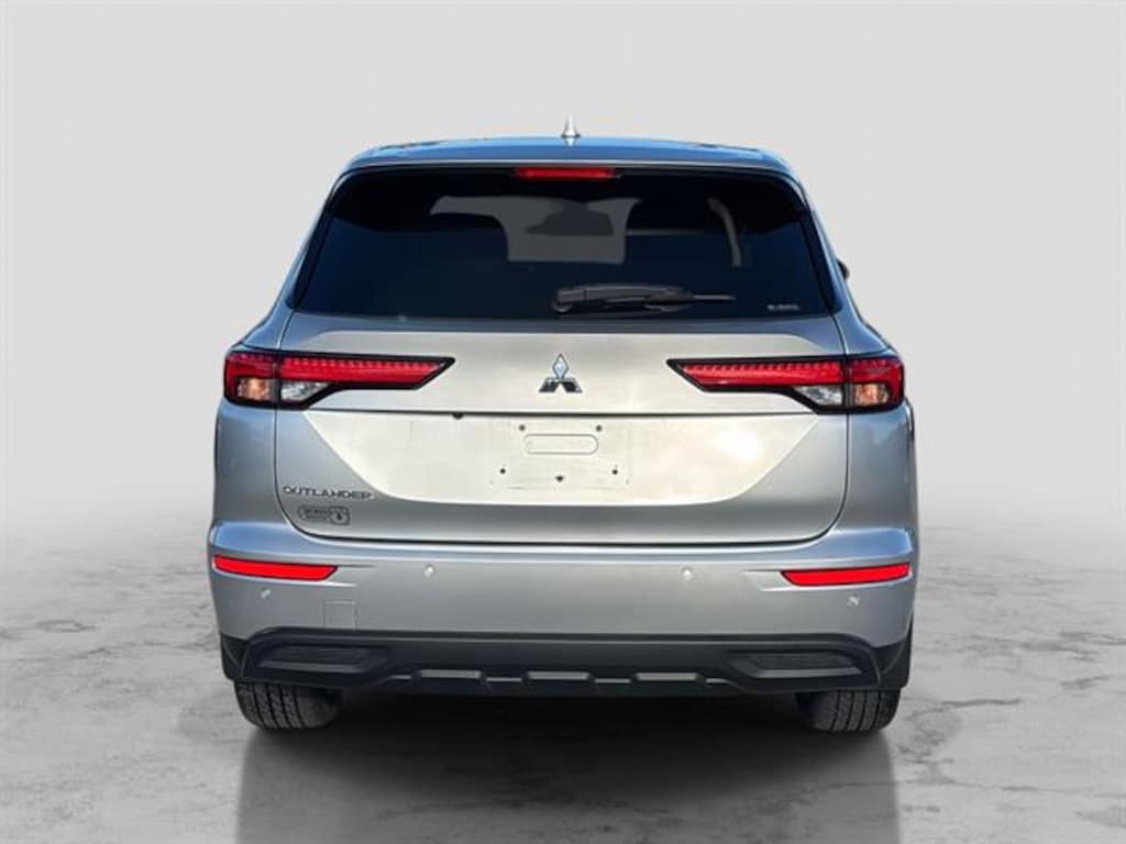 Used 2022 Mitsubishi Outlander ES CUV