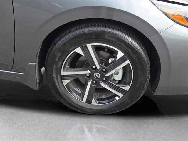 2025 Nissan Sentra SV photo 4