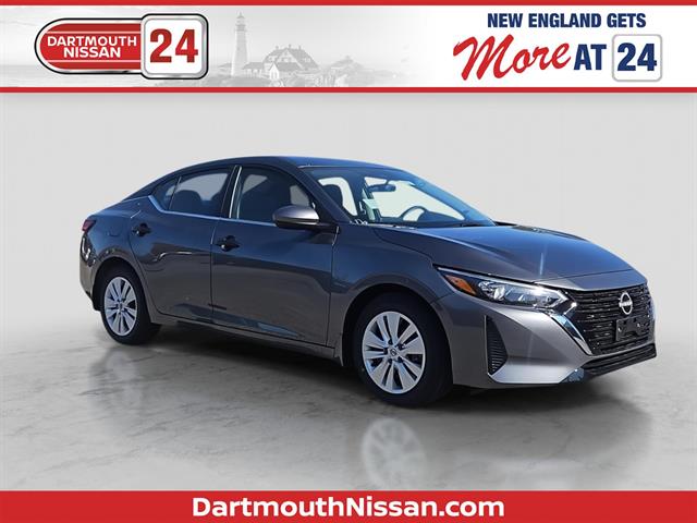 2025 Nissan Sentra S's photo