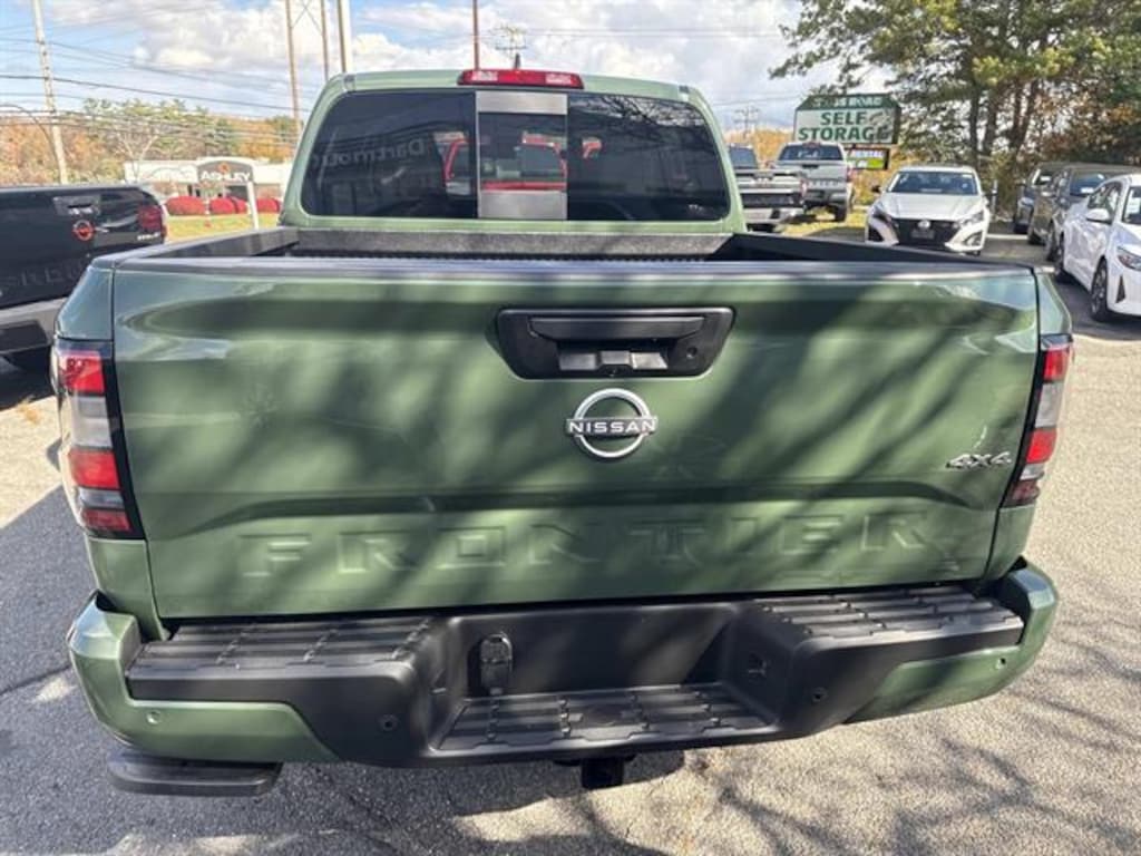 New 2026 Nissan Frontier Crew Cab SV 4x4
