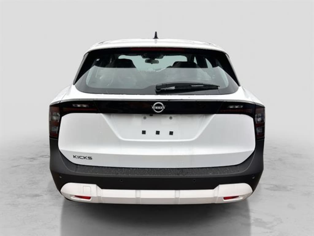 New 2026 Nissan Kicks S