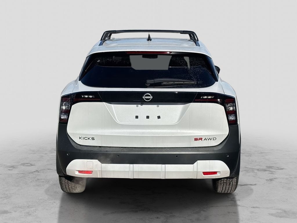 New 2026 Nissan Kicks SR SUV