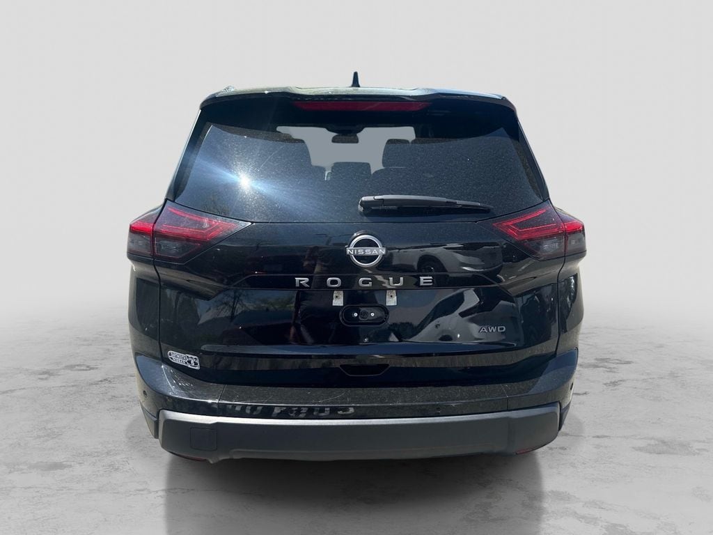Used 2025 Nissan