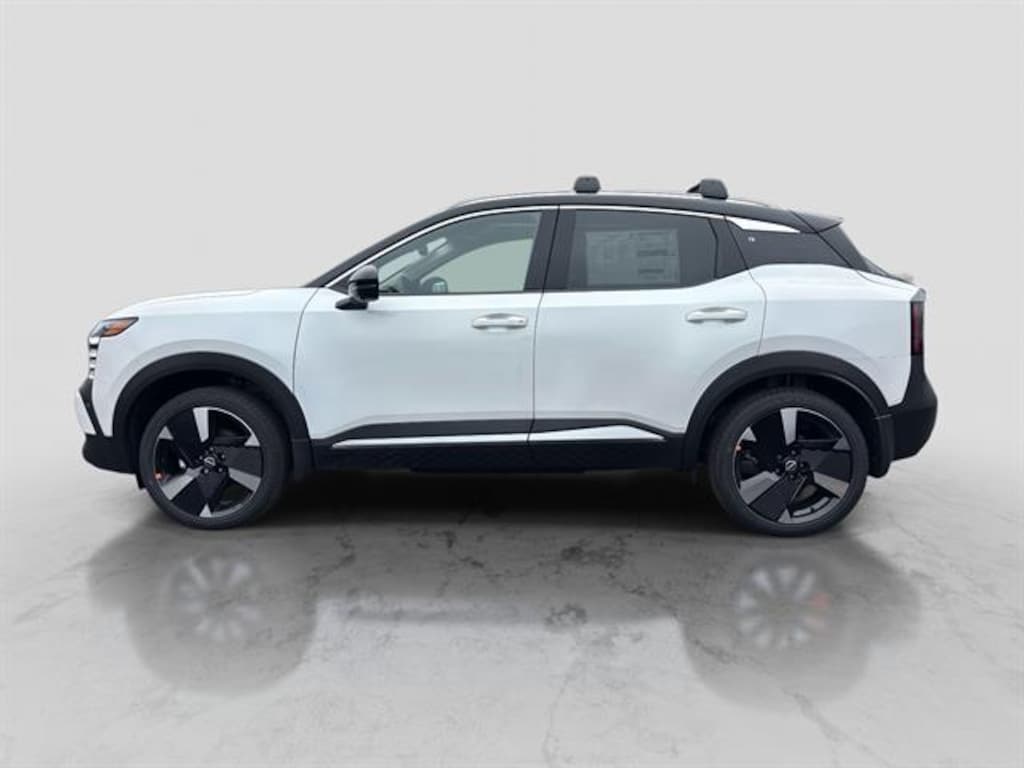 New 2026 Nissan Kicks SR