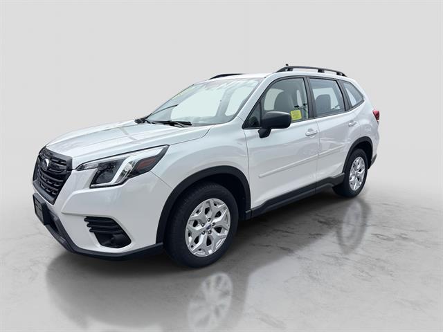 2022 Subaru Forester Base photo 2