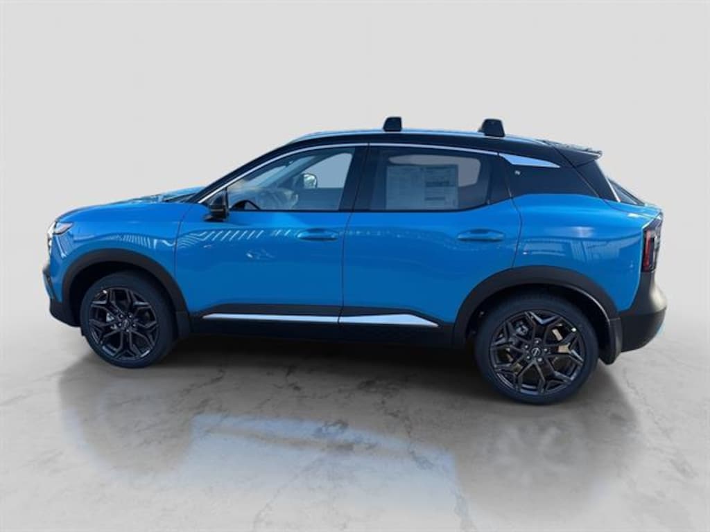 New 2026 Nissan Kicks SR