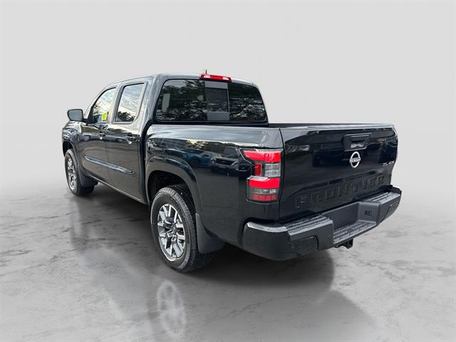 2025 Nissan Frontier SL photo 3