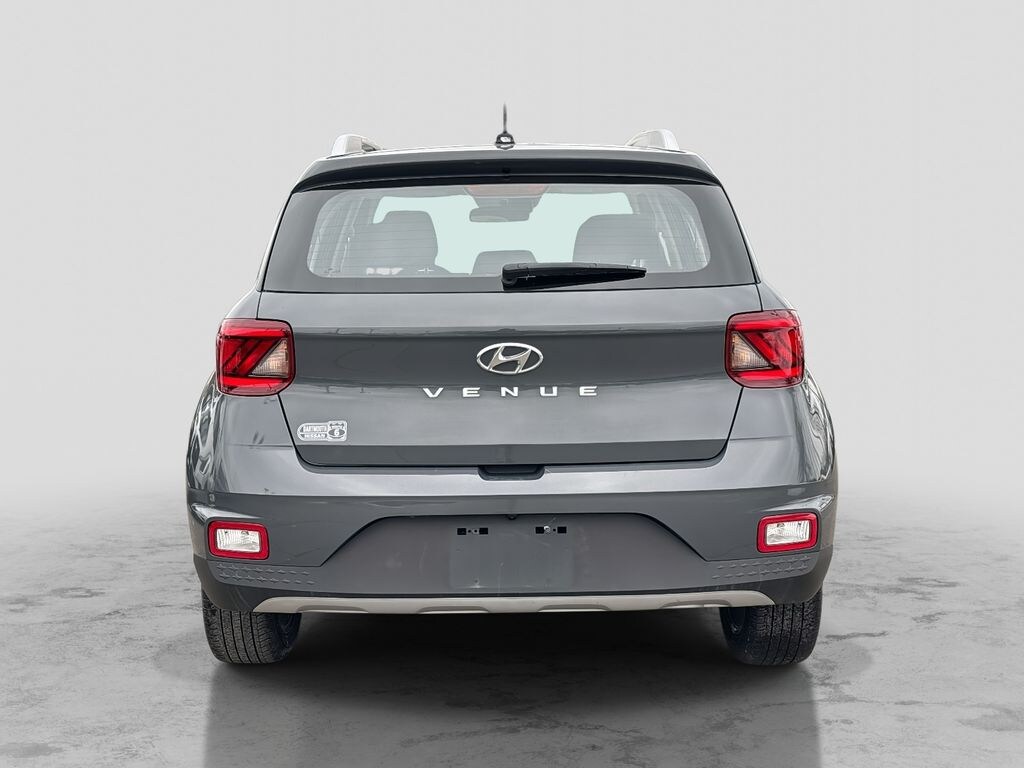Used 2024 Hyundai Venue SEL SUV