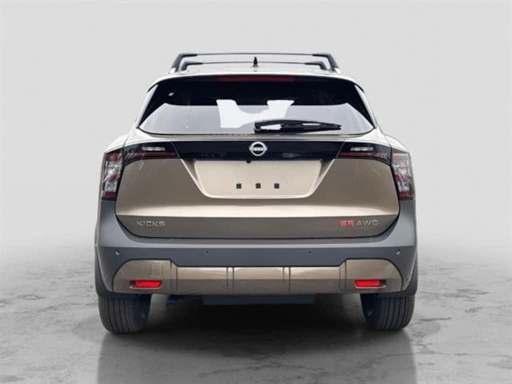 New 2026 Nissan Kicks SR