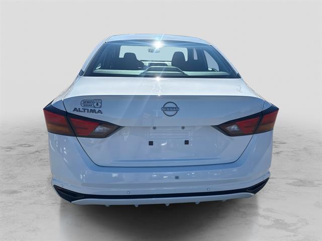 2023 Nissan Altima 2.5 S photo 4