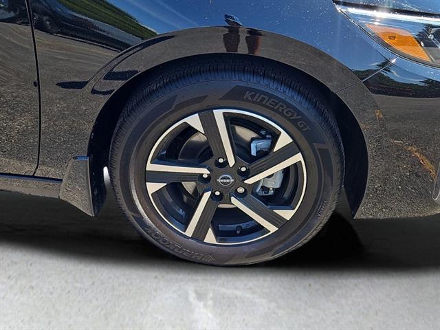 2025 Nissan Sentra SV photo 4