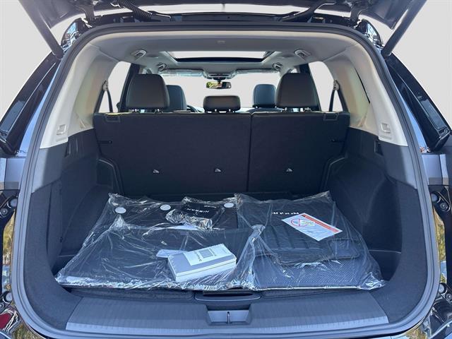 2026 Nissan Rogue Platinum photo 4