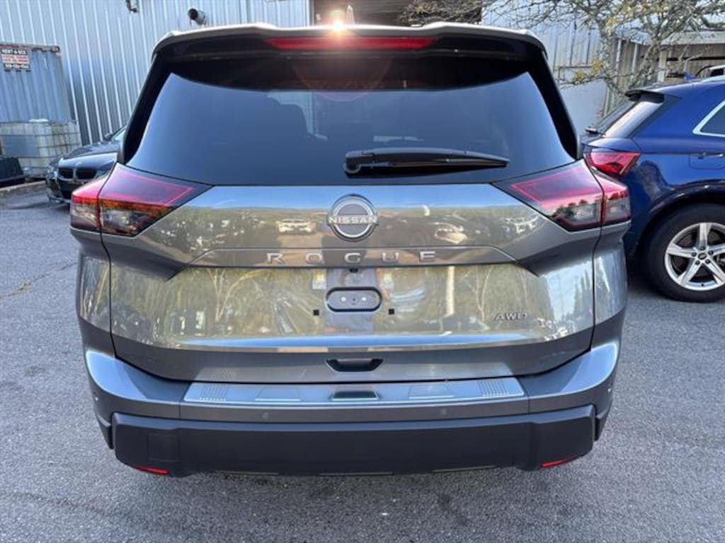 New 2026 Nissan Rogue SV SUV