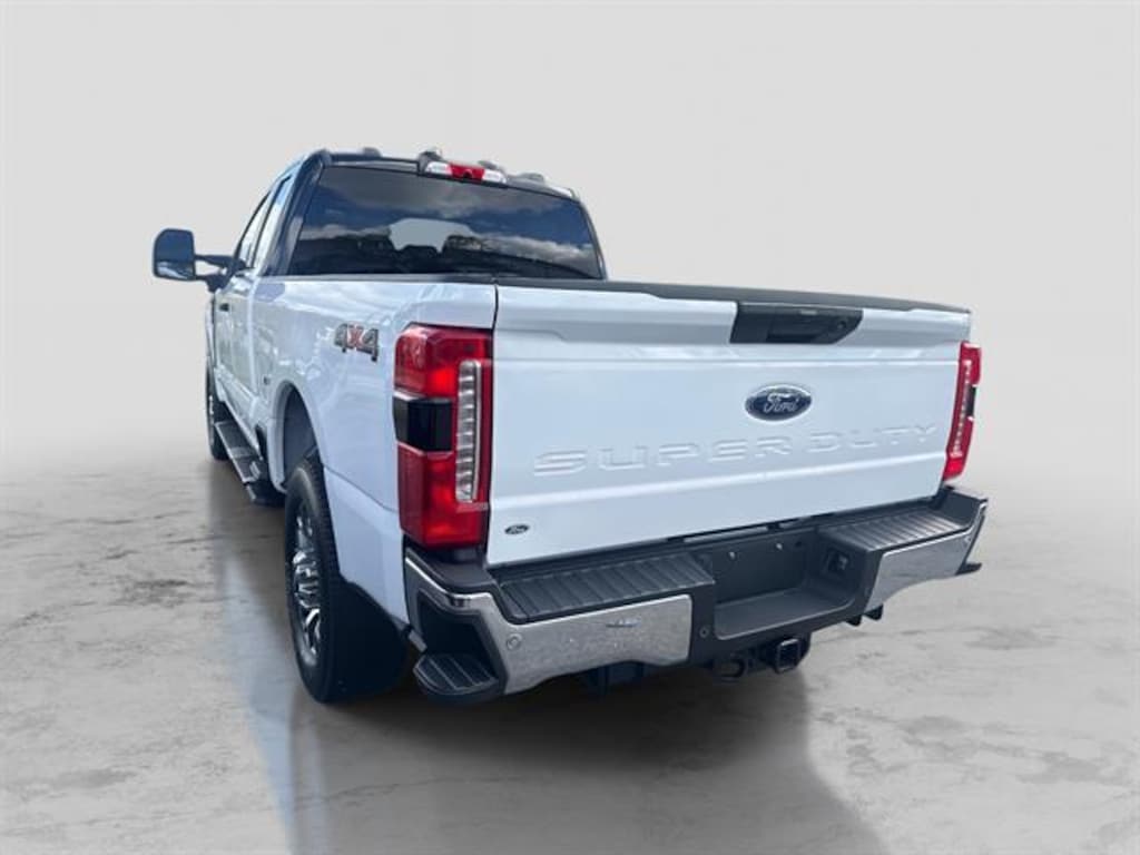 Used 2023 Ford F-250 Super Duty XLT Truck Super Cab