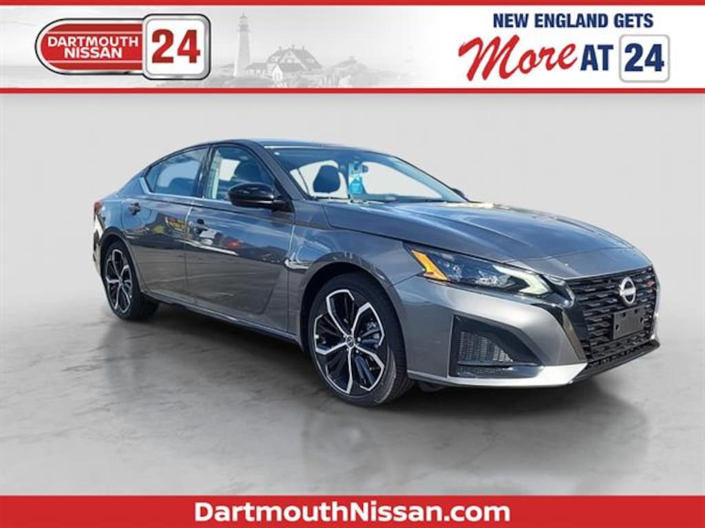 New 2025 Nissan Altima SR FWD