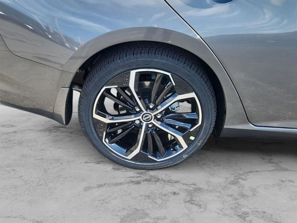 New 2025 Nissan Altima SR FWD