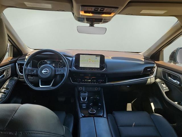 2023 Nissan Rogue SL photo 2