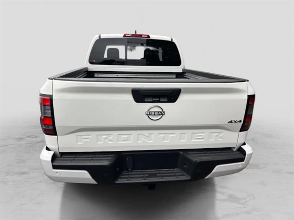 New 2026 Nissan Frontier Crew Cab SV 4x4