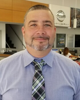 Staff member John Pina from ID_9b68c1f06724