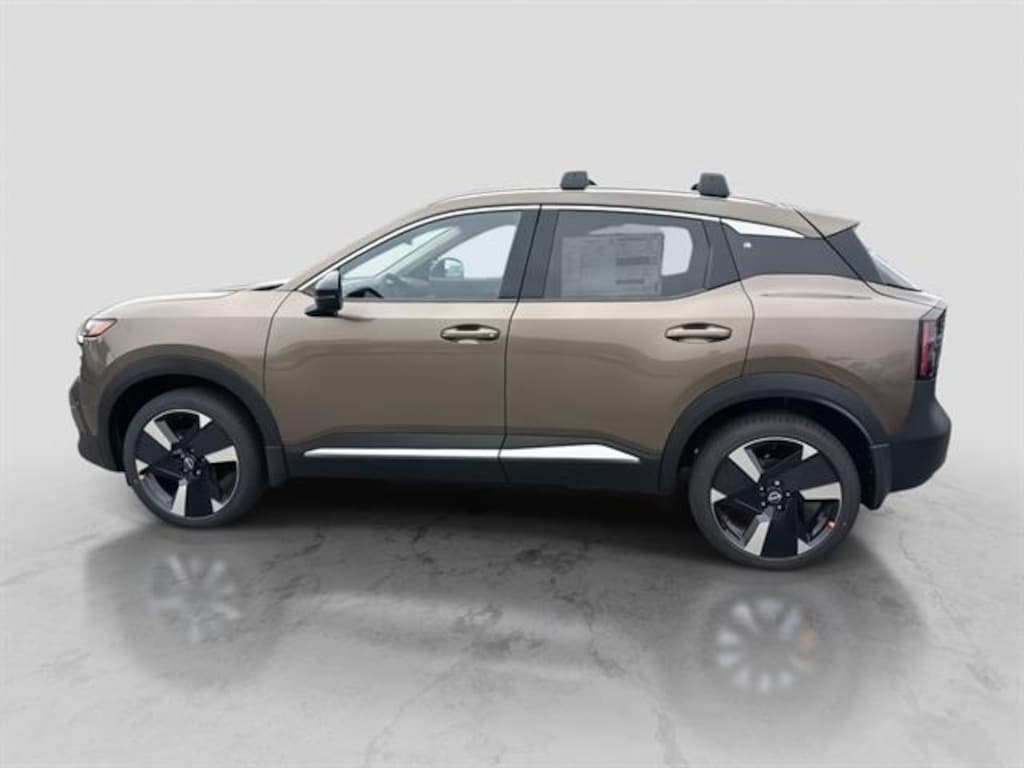 New 2026 Nissan Kicks SR