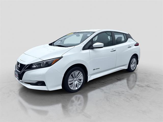 2019 Nissan Leaf S's photo