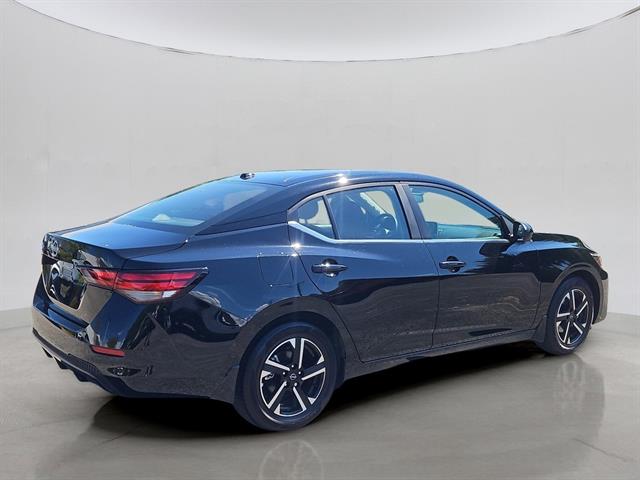 2025 Nissan Sentra SV photo 3