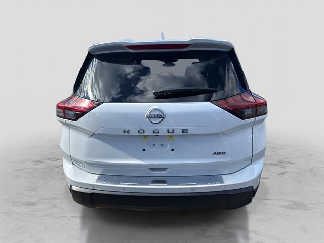 2026 Nissan Rogue SV photo 4