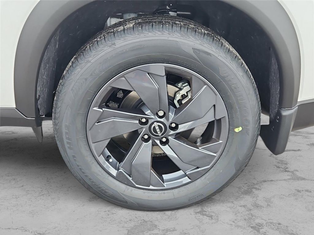 New 2026 Nissan Rogue SV SUV