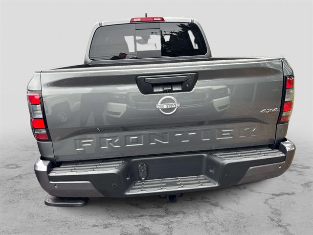 2026 Nissan Frontier Crew Cab SV photo 3