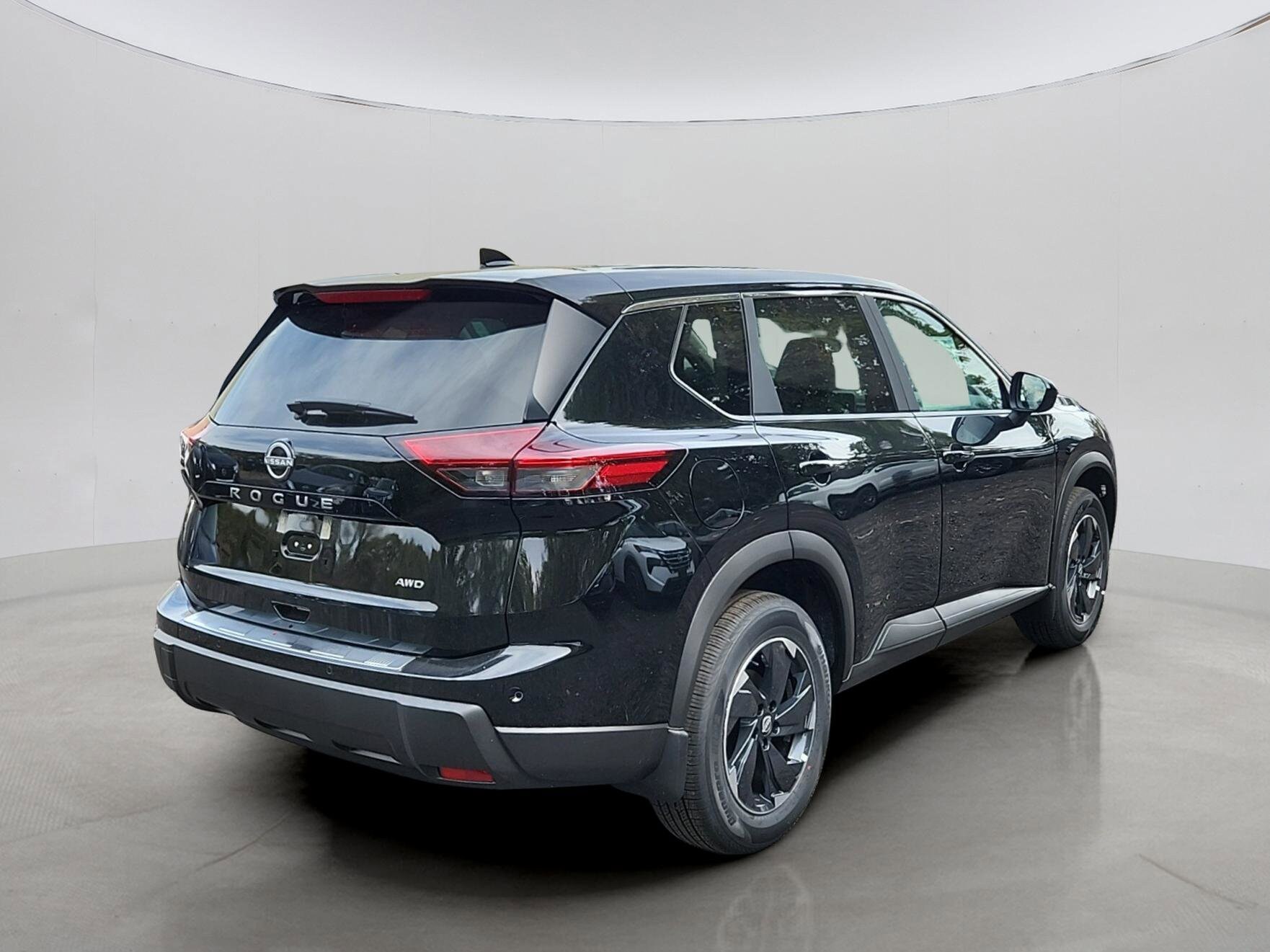 2025 Nissan Rogue SV photo 2