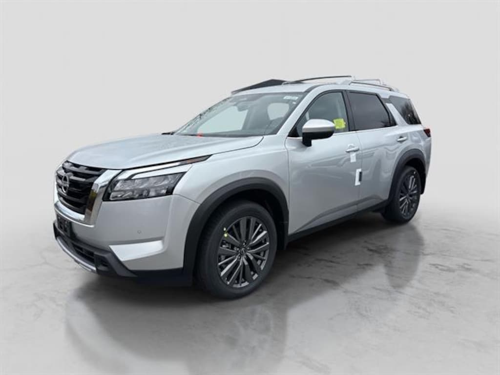 New 2025 Nissan Pathfinder SL 4WD