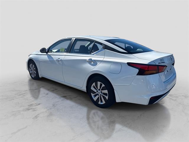 2023 Nissan Altima 2.5 S photo 3