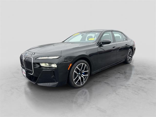 2023 BMW 7 Series 760i's photo