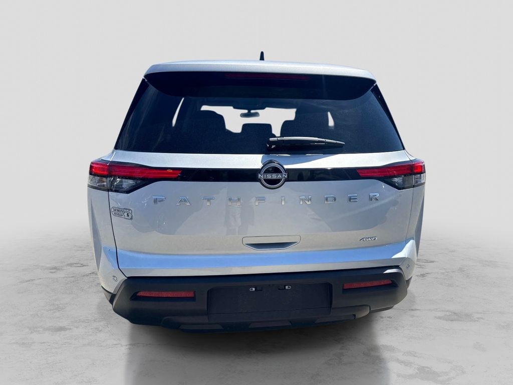 Certified 2025 Nissan