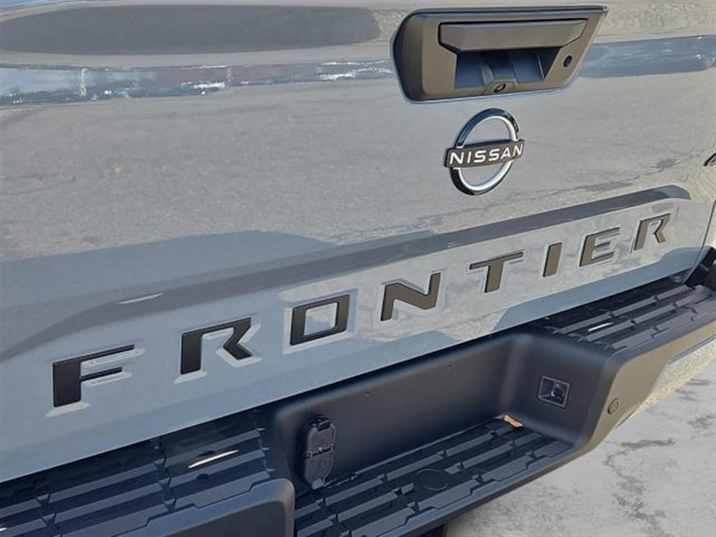 New 2026 Nissan Frontier Crew Cab SV 4x4