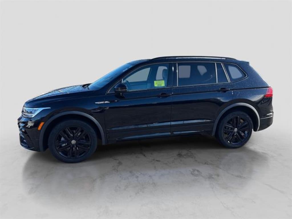 Used 2022 Volkswagen Tiguan 2.0T SE R-Line Black SUV