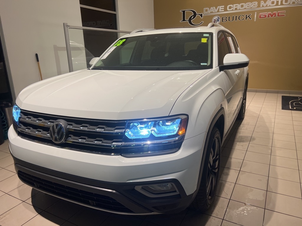 Used 2018 Volkswagen Atlas SEL with VIN 1V2MR2CA1JC584611 for sale in Kansas City