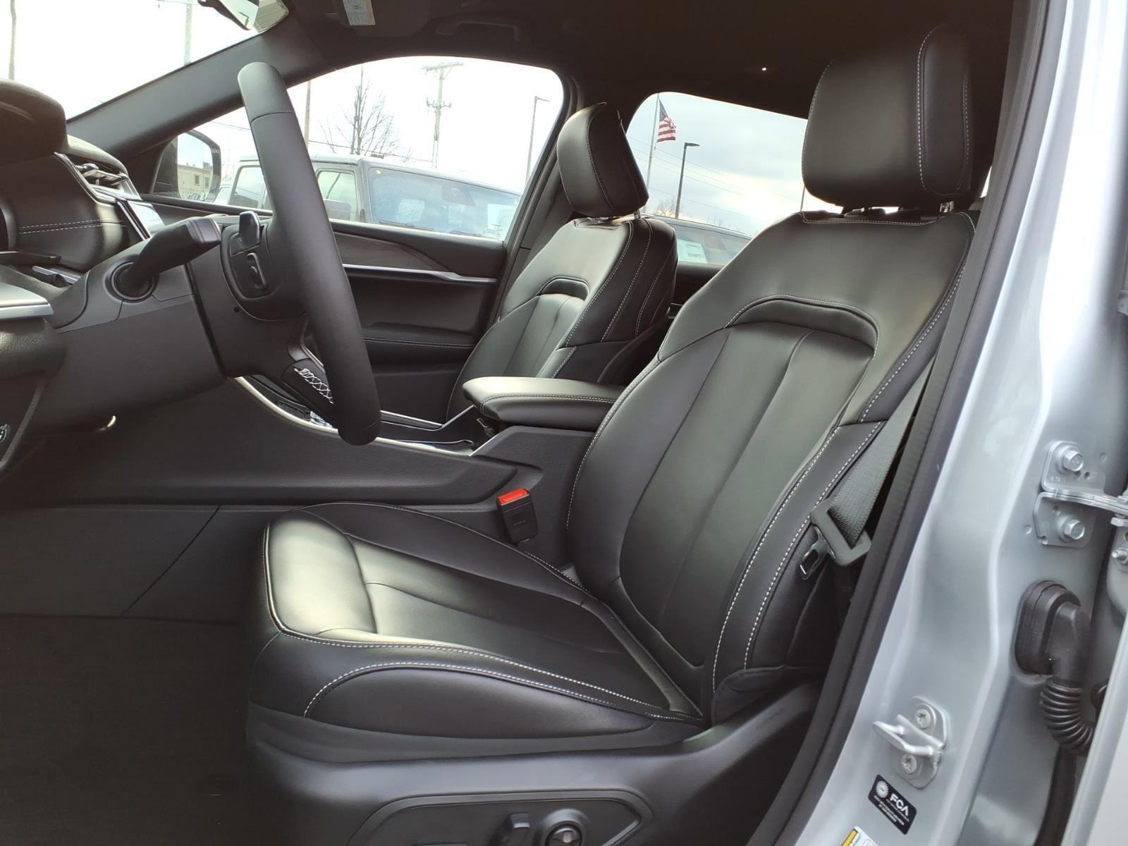 2025 Jeep Grand Cherokee L Limited - Photo 9