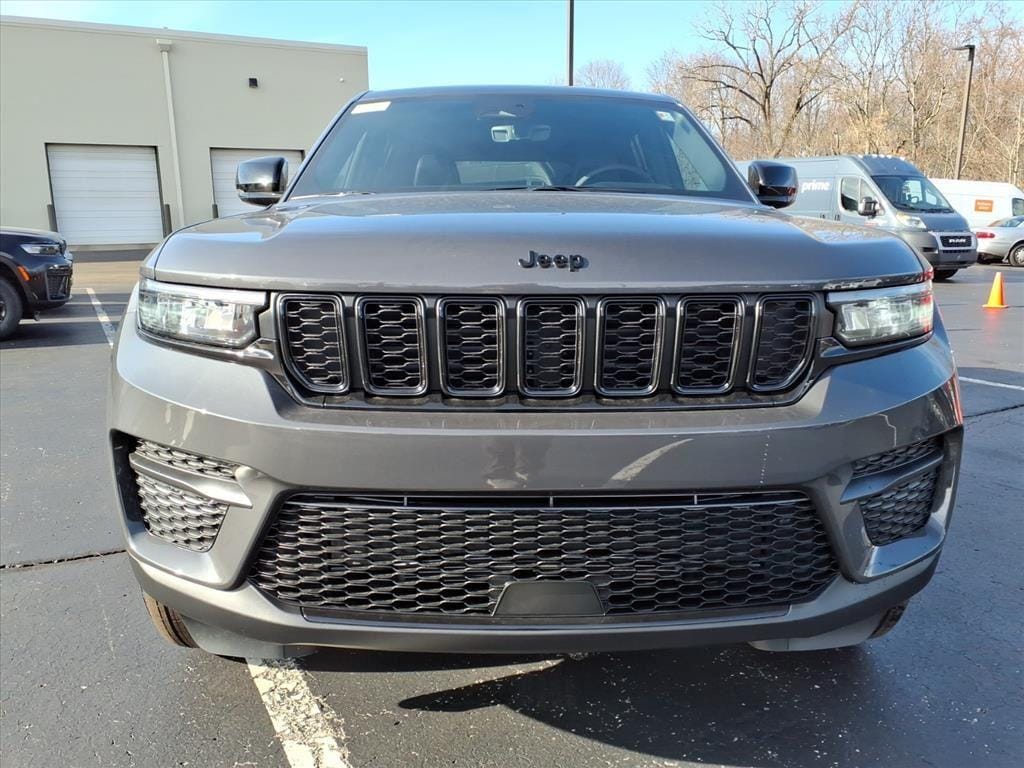 New 2025 Jeep Grand Cherokee Altitude X Sport Utility