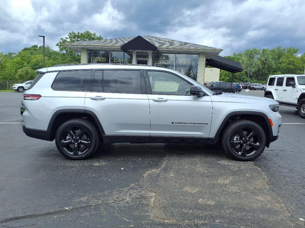 Used 2023 Jeep Grand Cherokee L Altitude with VIN 1C4RJKAG4P8871460 for sale in Dayton, OH