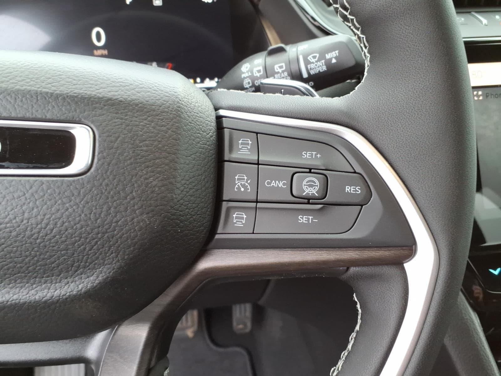 2026 Jeep Grand Cherokee Laredo - Photo 13