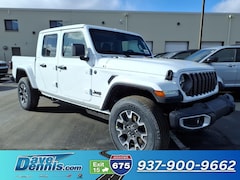 2026 Jeep Gladiator Sahara Pickup