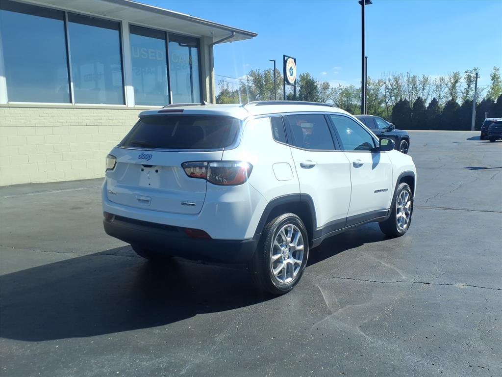 2022 Jeep Compass Latitude Lux Altitude photo 3