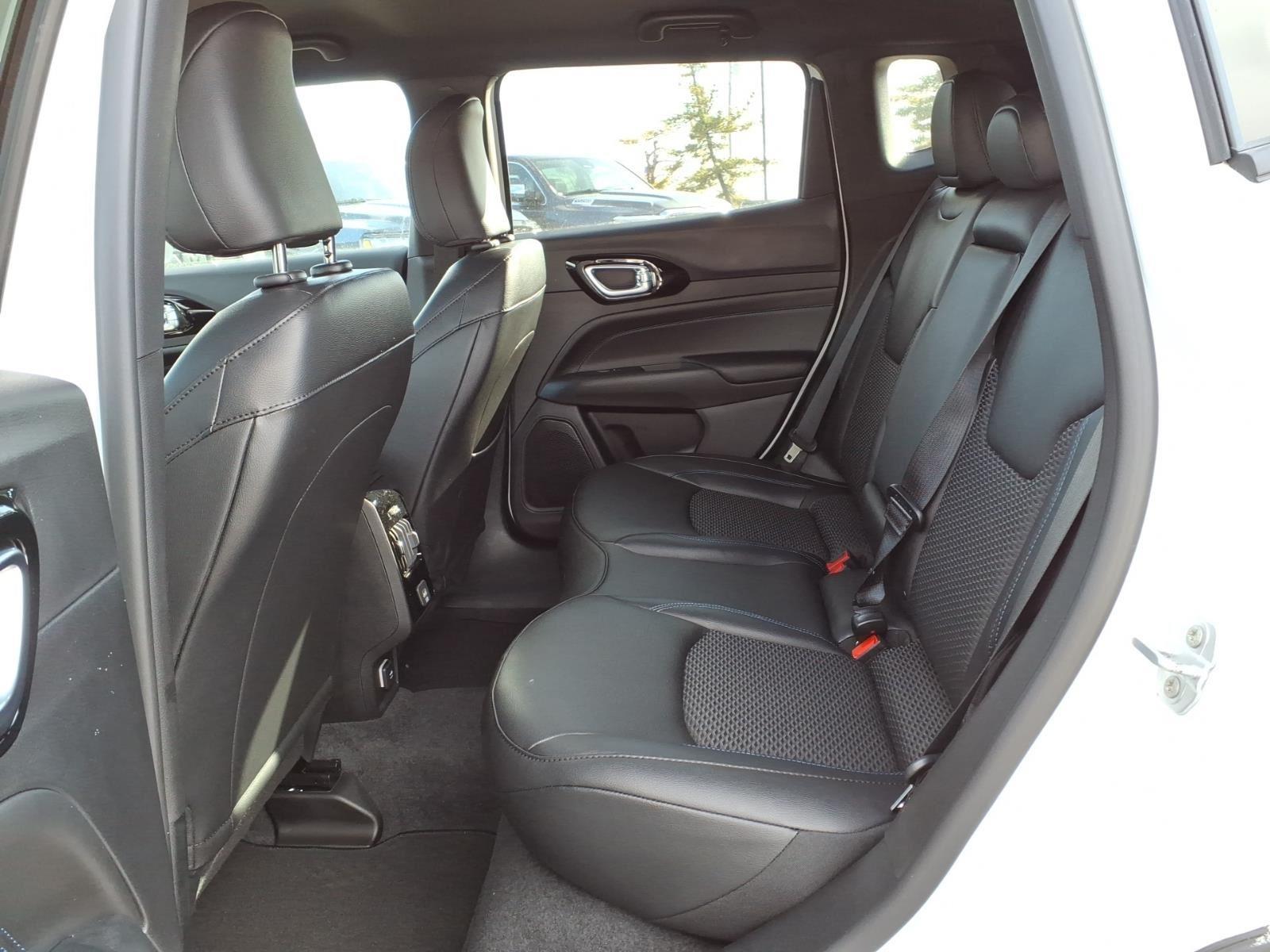 2026 Jeep Compass Latitude Altitude - Photo 13