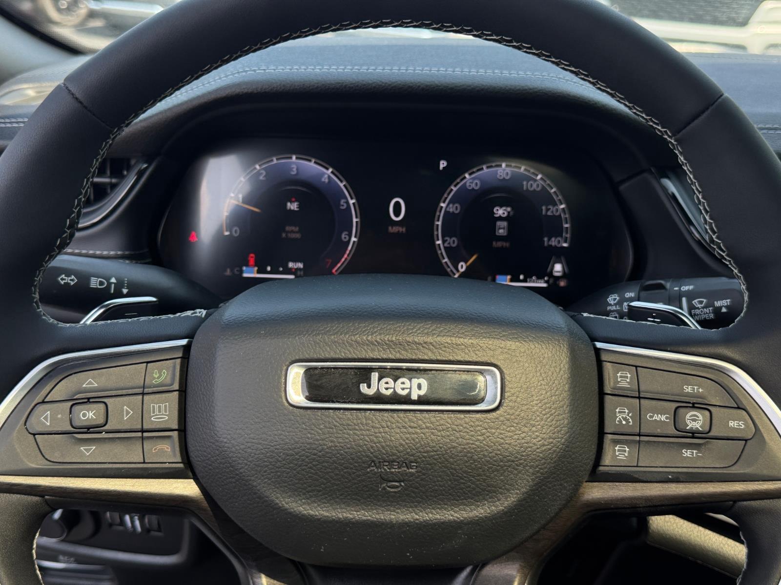 2026 Jeep Grand Cherokee Laredo - Photo 12